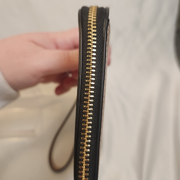 Kate Spade New York Lucy Medium L-Zip Wristlet Color Block - Picture 6 of 9